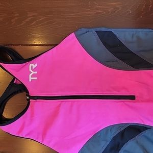 Women's tri top